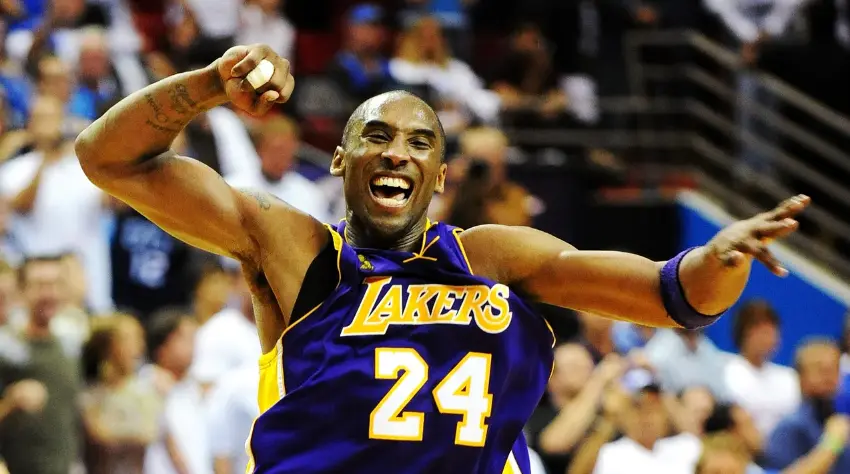 19-foot bronze statue of Kobe Bryant placed outside the Lakers’ arena